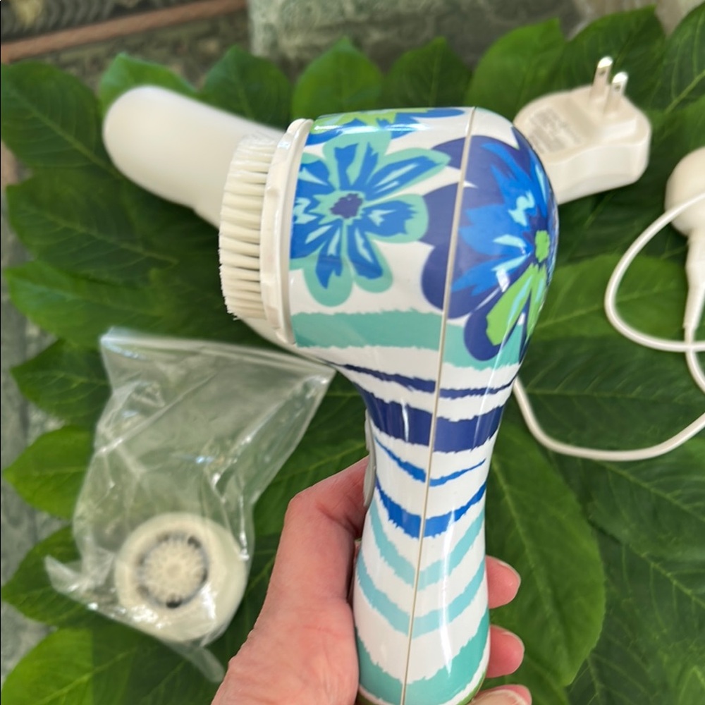 Floral Striped Electric Facial Brush